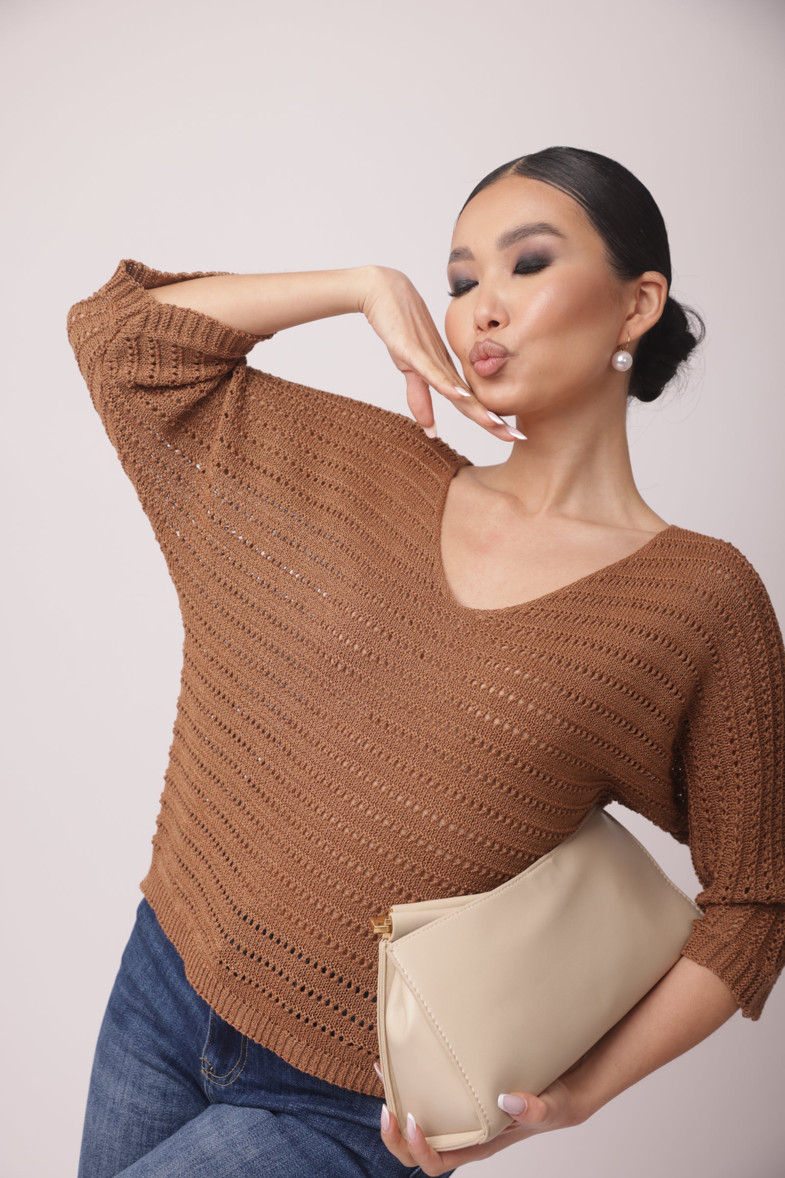 Maglia Traforata Scollo V tabacco|Colore:Tabacco