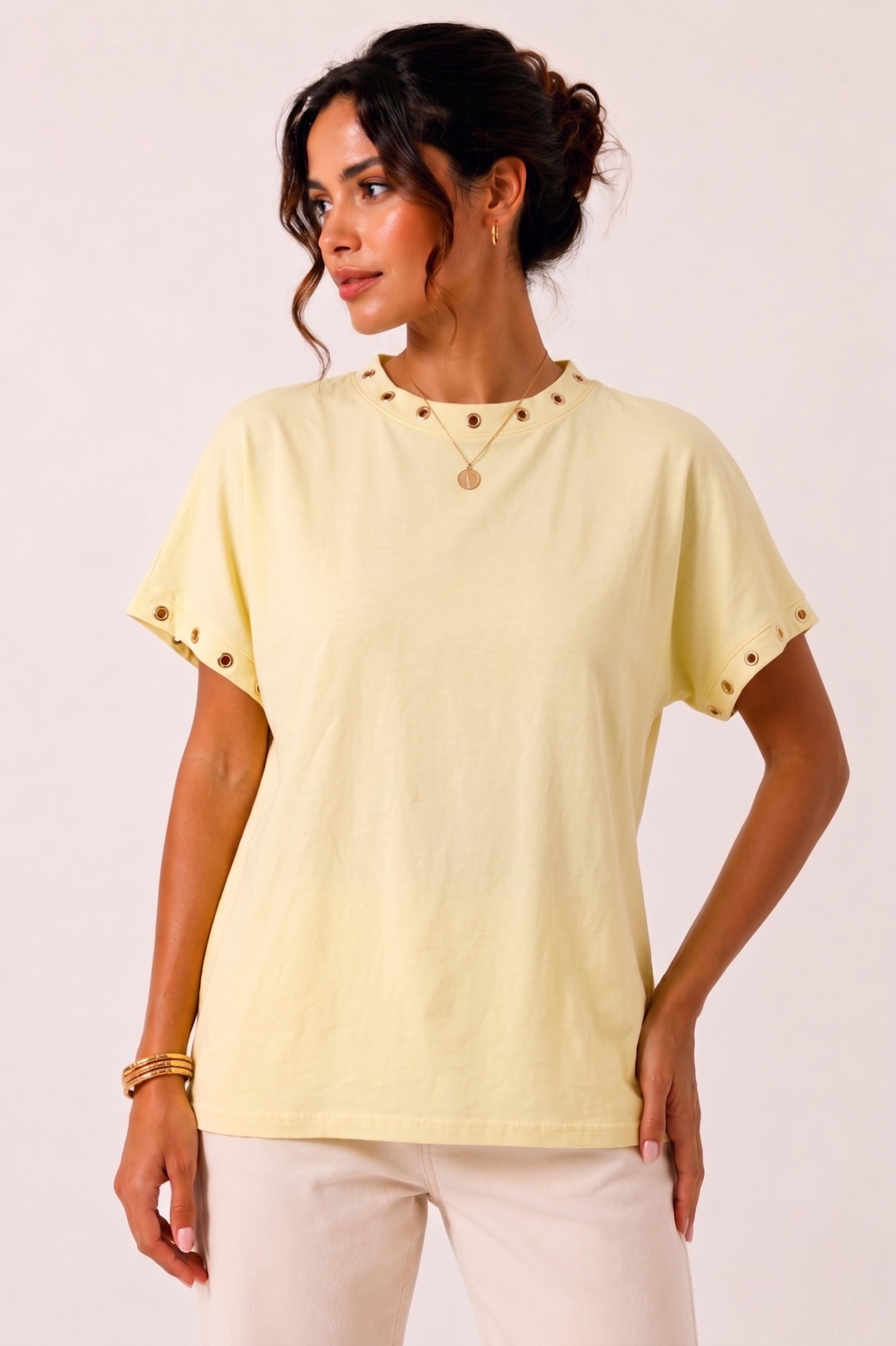 T-Shirt Borchie giallo|Colore:Giallo