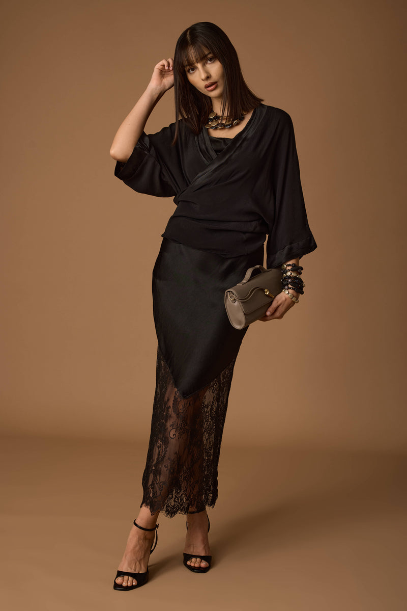 Gonna Con Pizzo nero|Colore:Nero