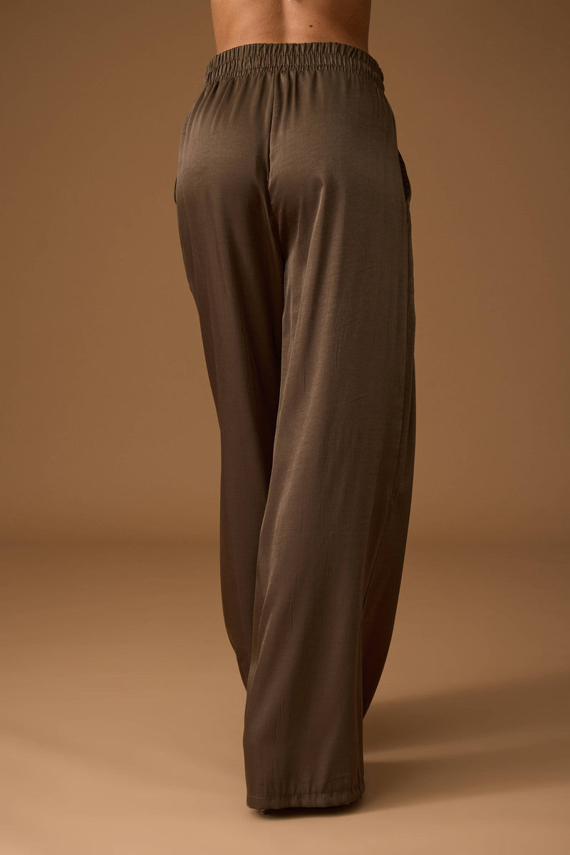 Pantalone Effetto Satin fango scuro|Colore:Fango scuro