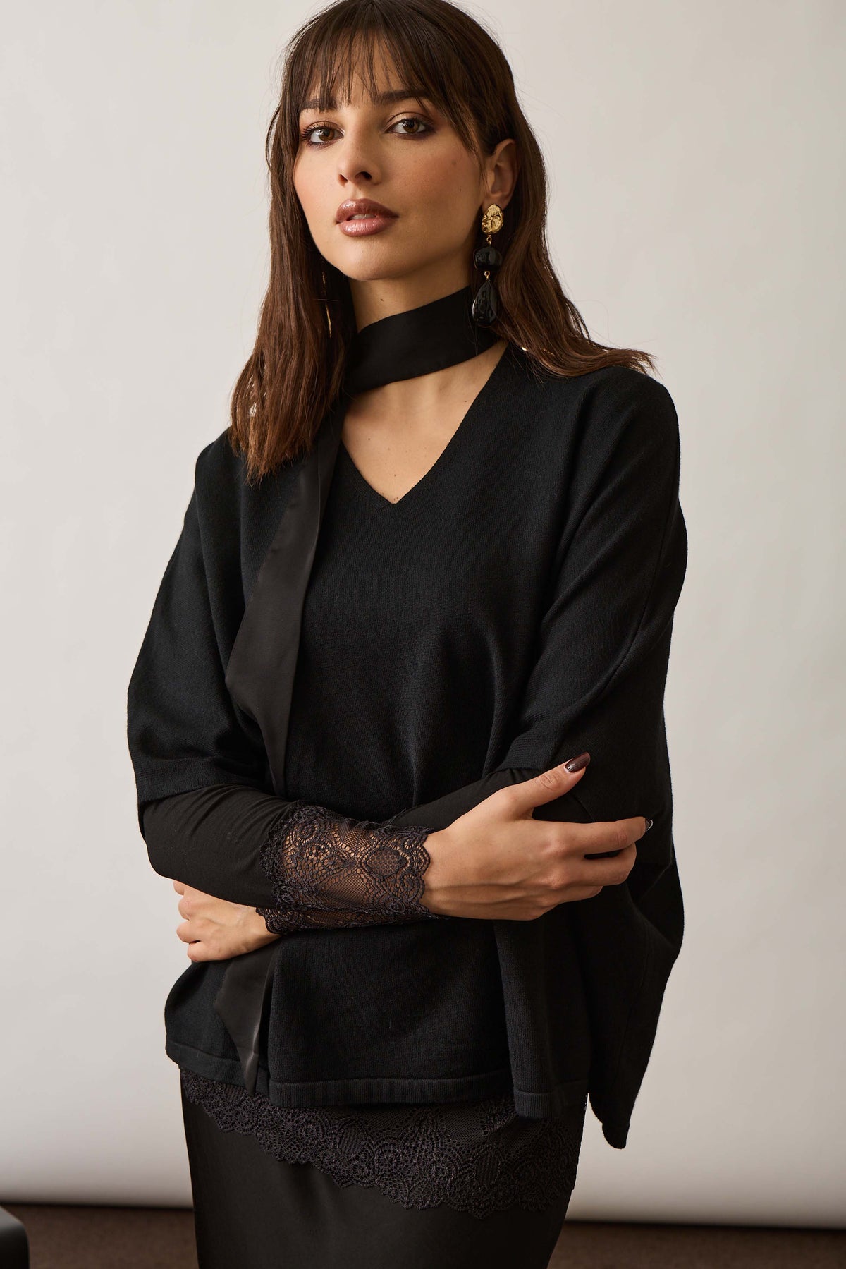 Pull Con Placchetta Dorata Nero|Colore:Nero