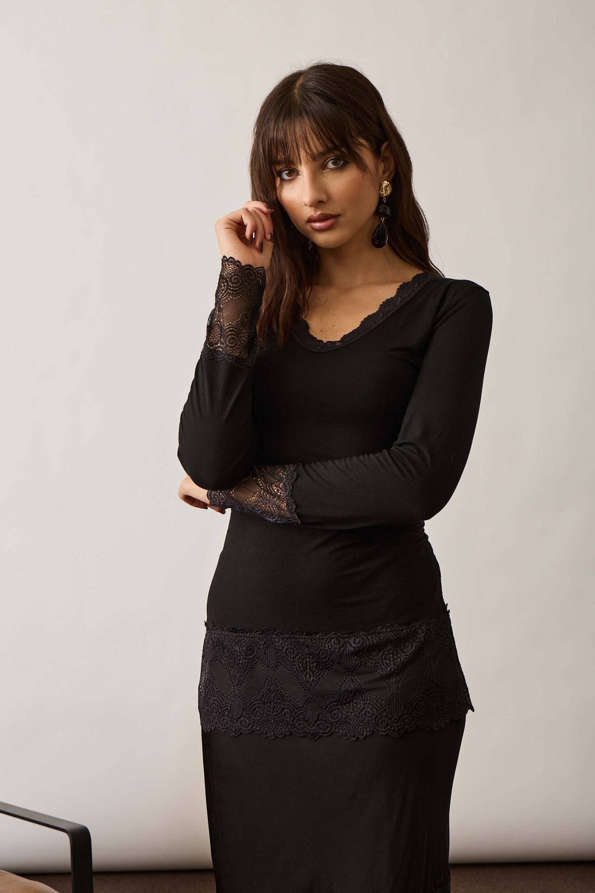 Maglia Manica Lunga Pizzo Viscosa Nero|Colore:Nero