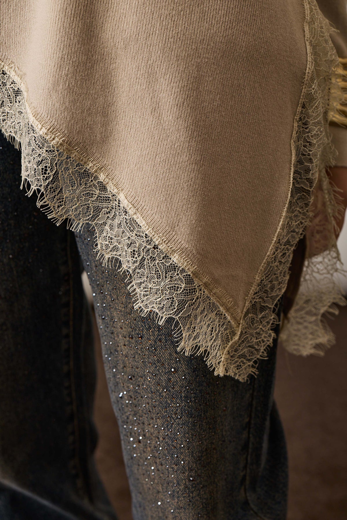 Pull Leggero Con Pizzo beige|Colore:Beige