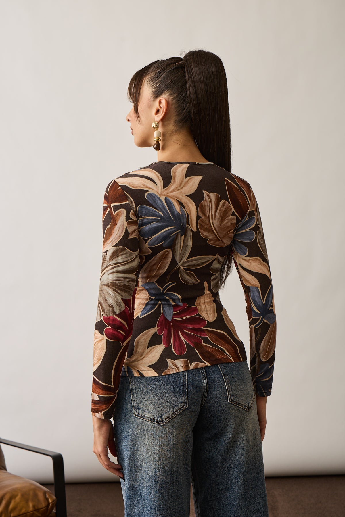 Maglia Incorcio Fantasia Foglie Testa Di Moro