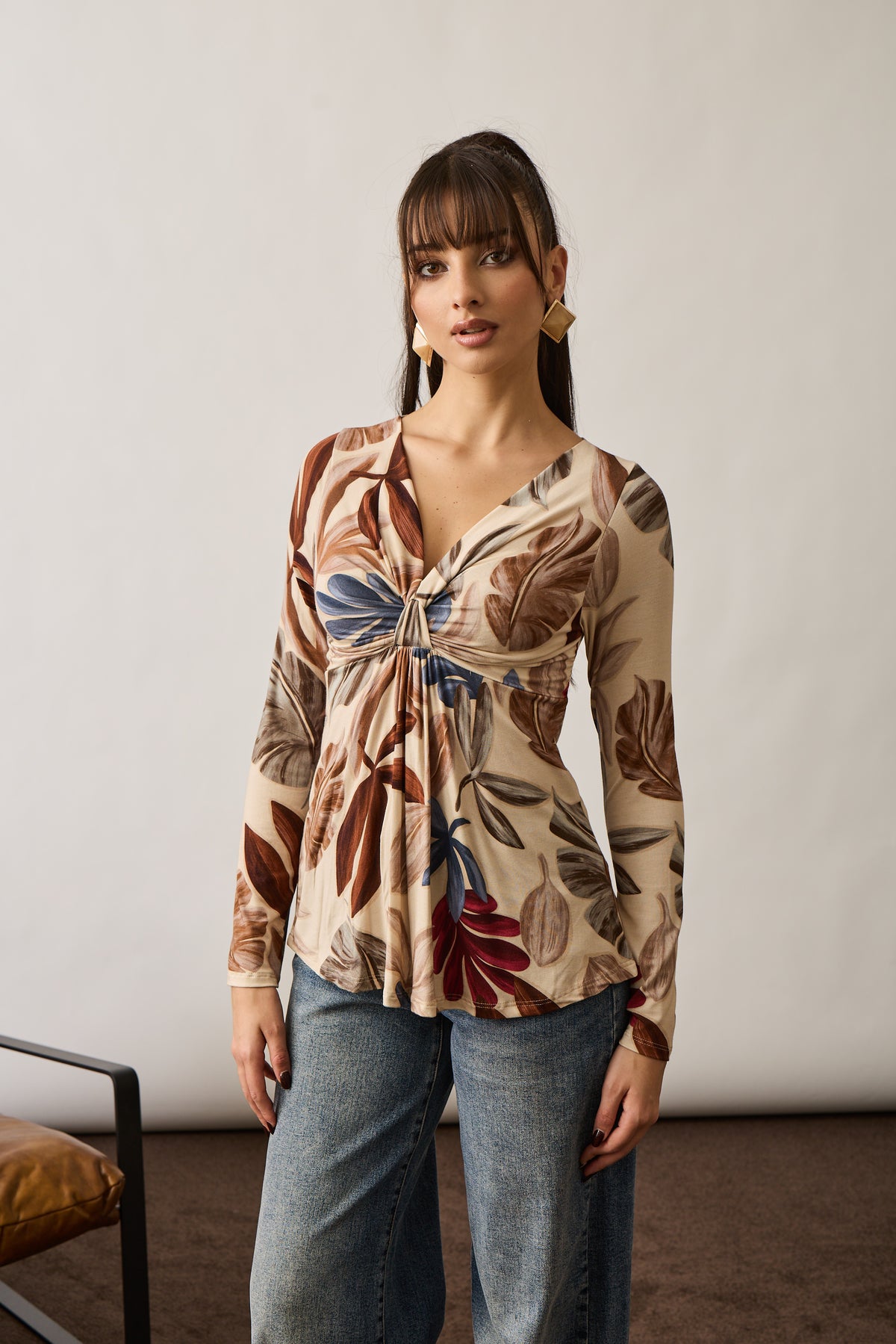 Maglia Nodo Fantasia Foglie Beige