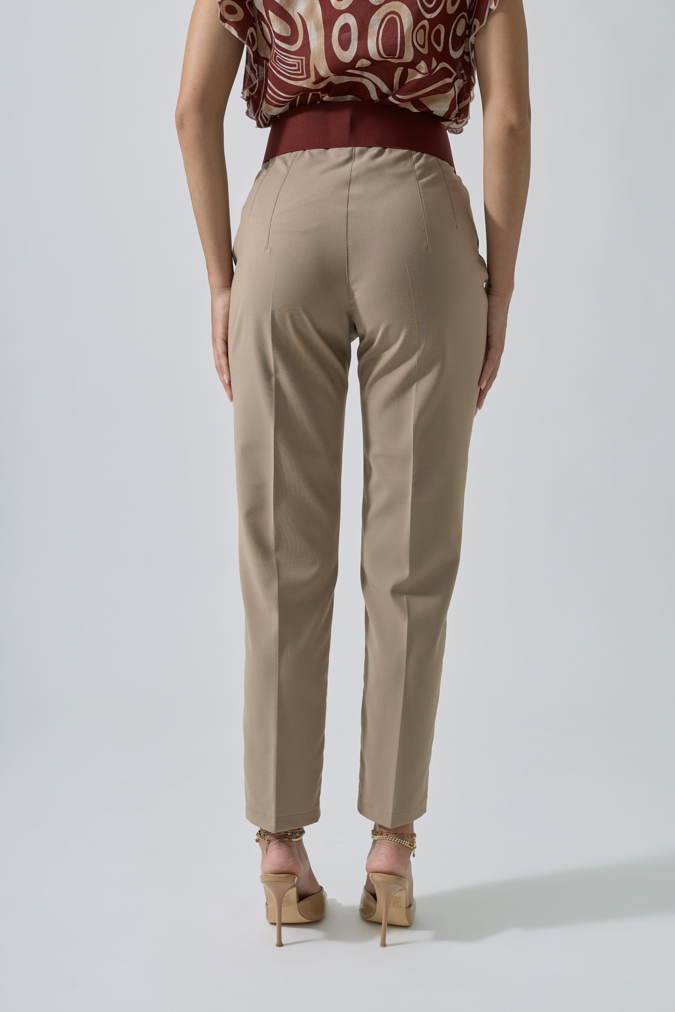 Pantalone Office Capri Cammello