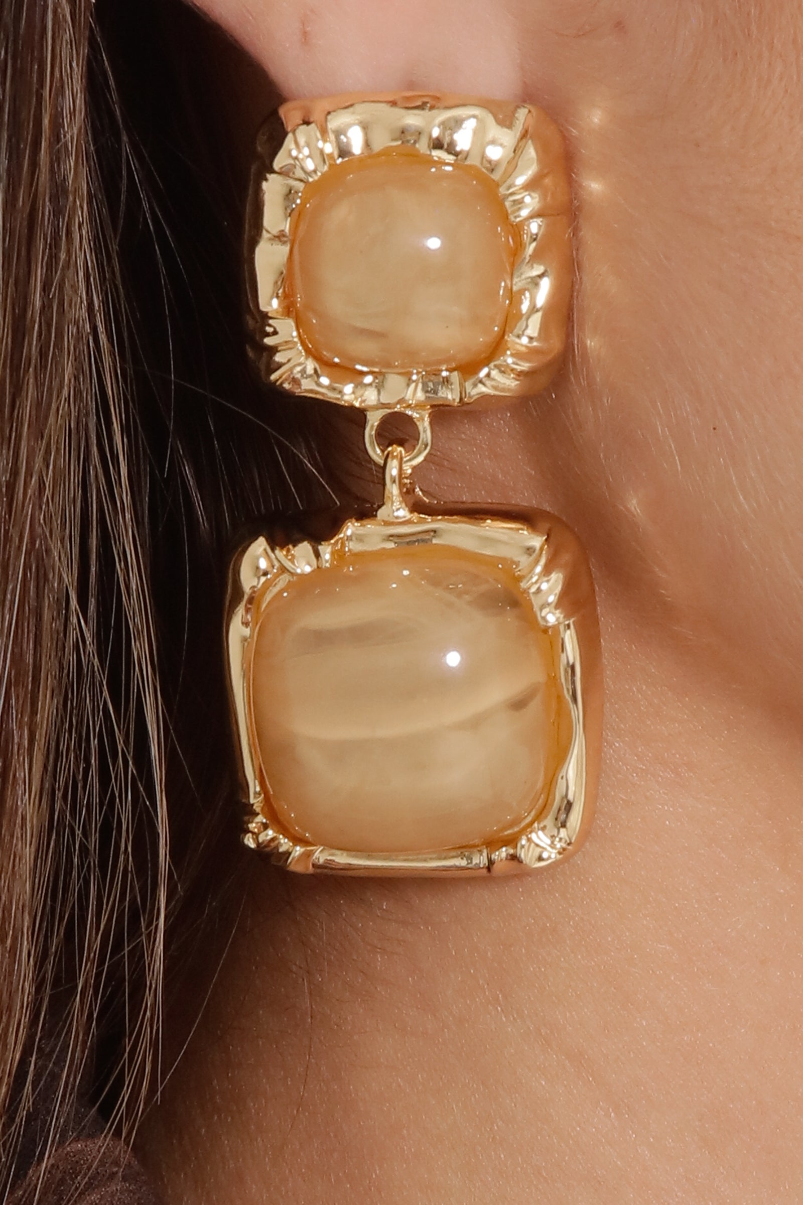 Orecchini Incastonati Beige