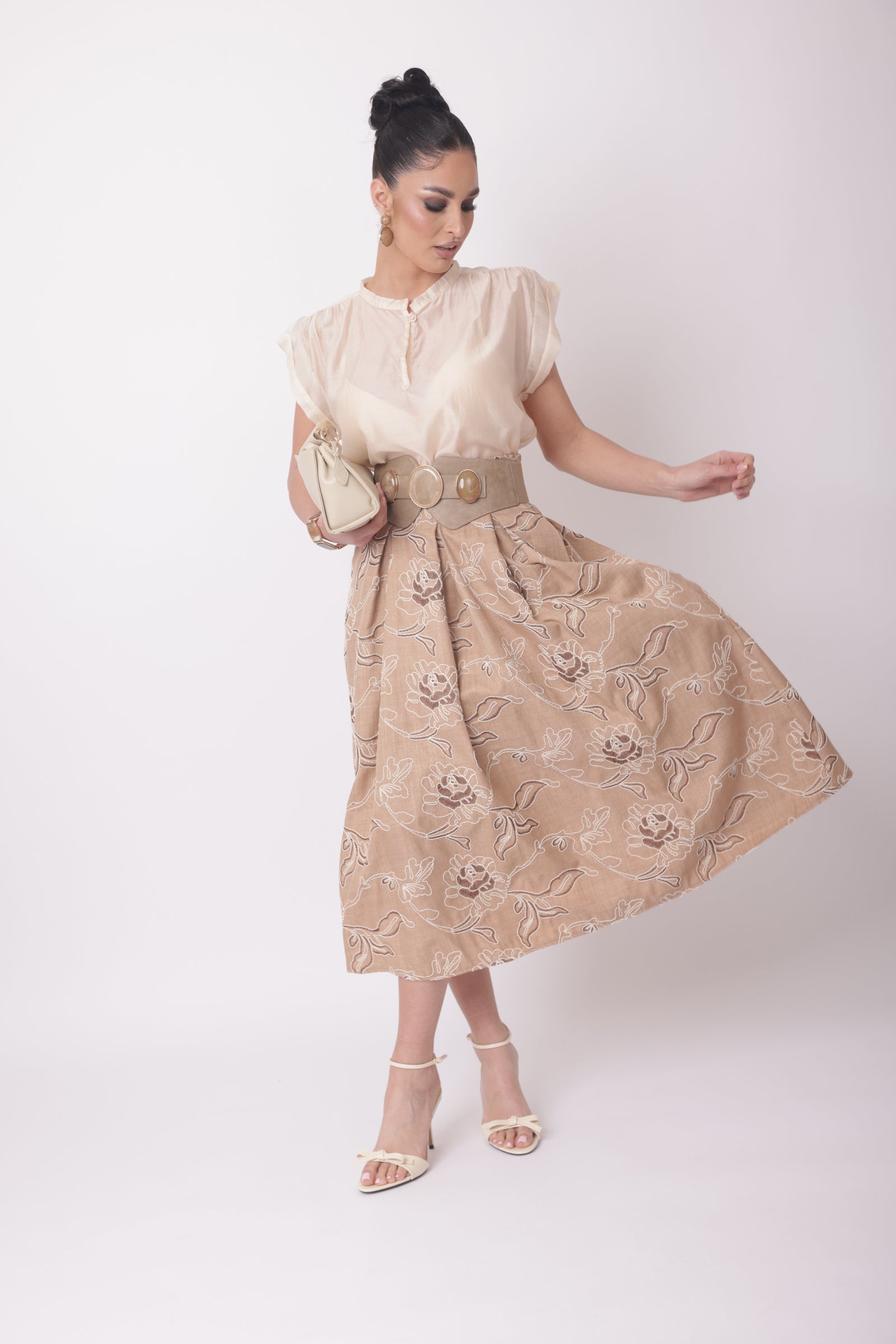 Gonna Ricamo cammello|Colore:Cammello