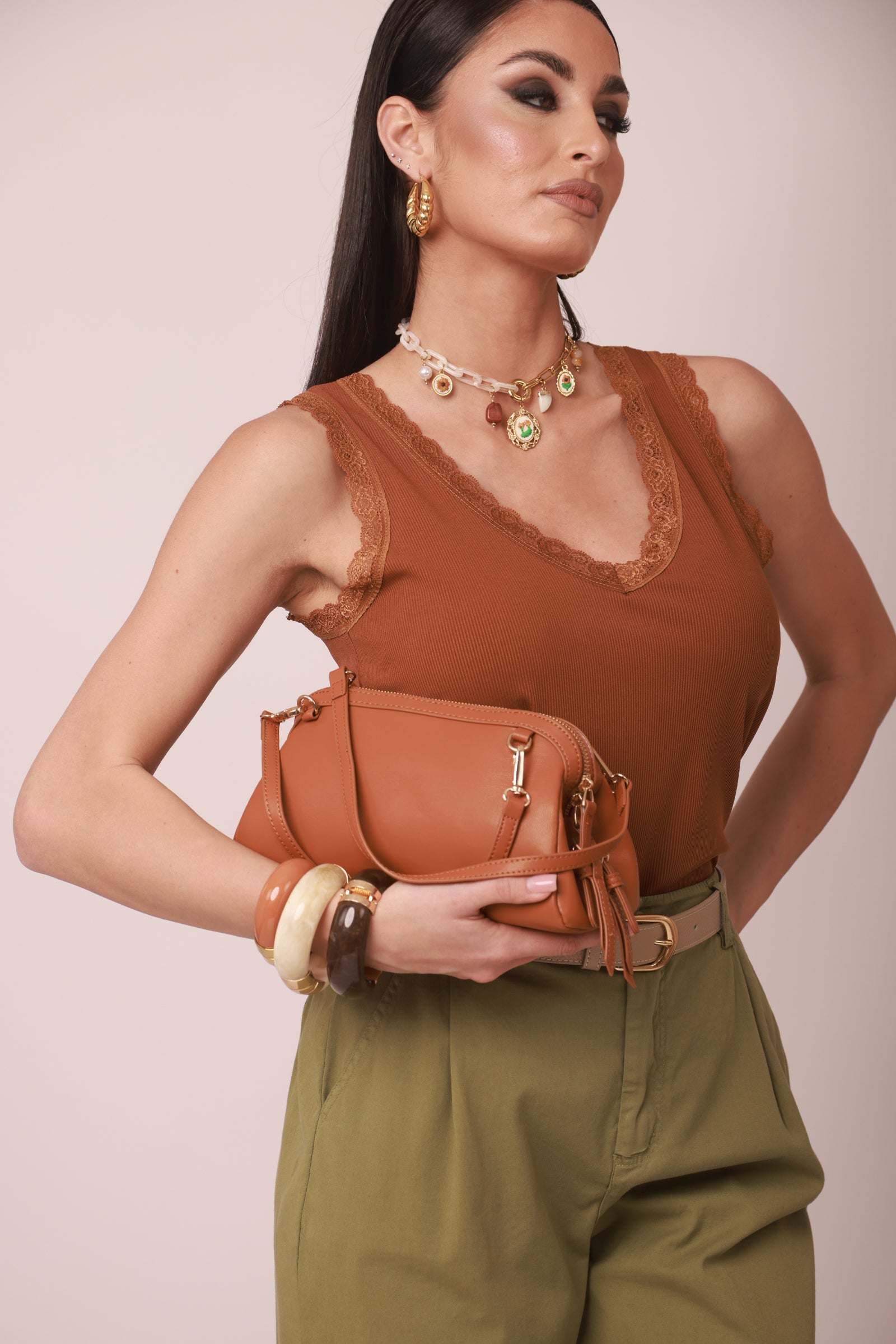 Top Scollo V Con Pizzo coccio|Colore:Coccio