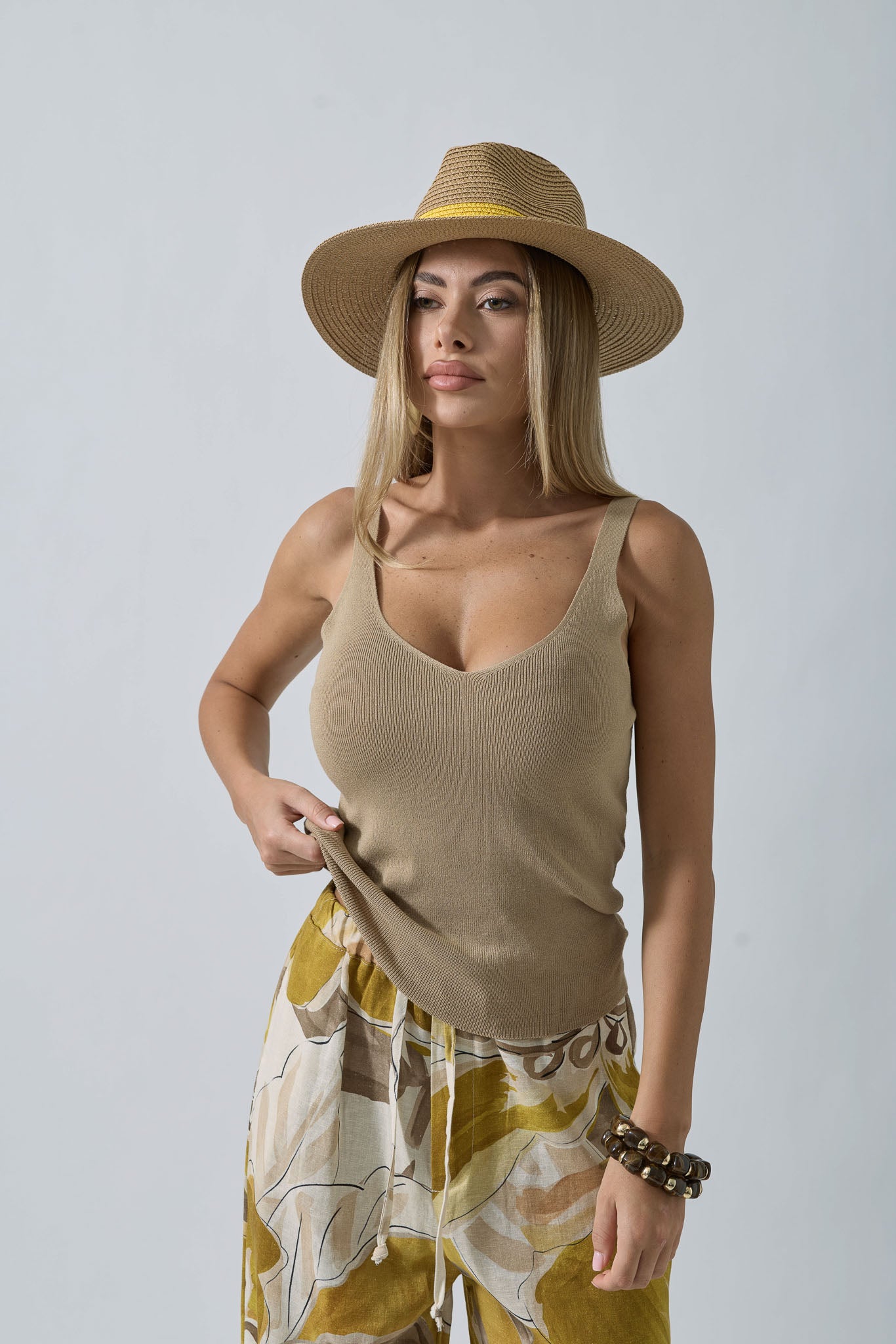 Top Doppio Scollo V cammello|Colore:Cammello