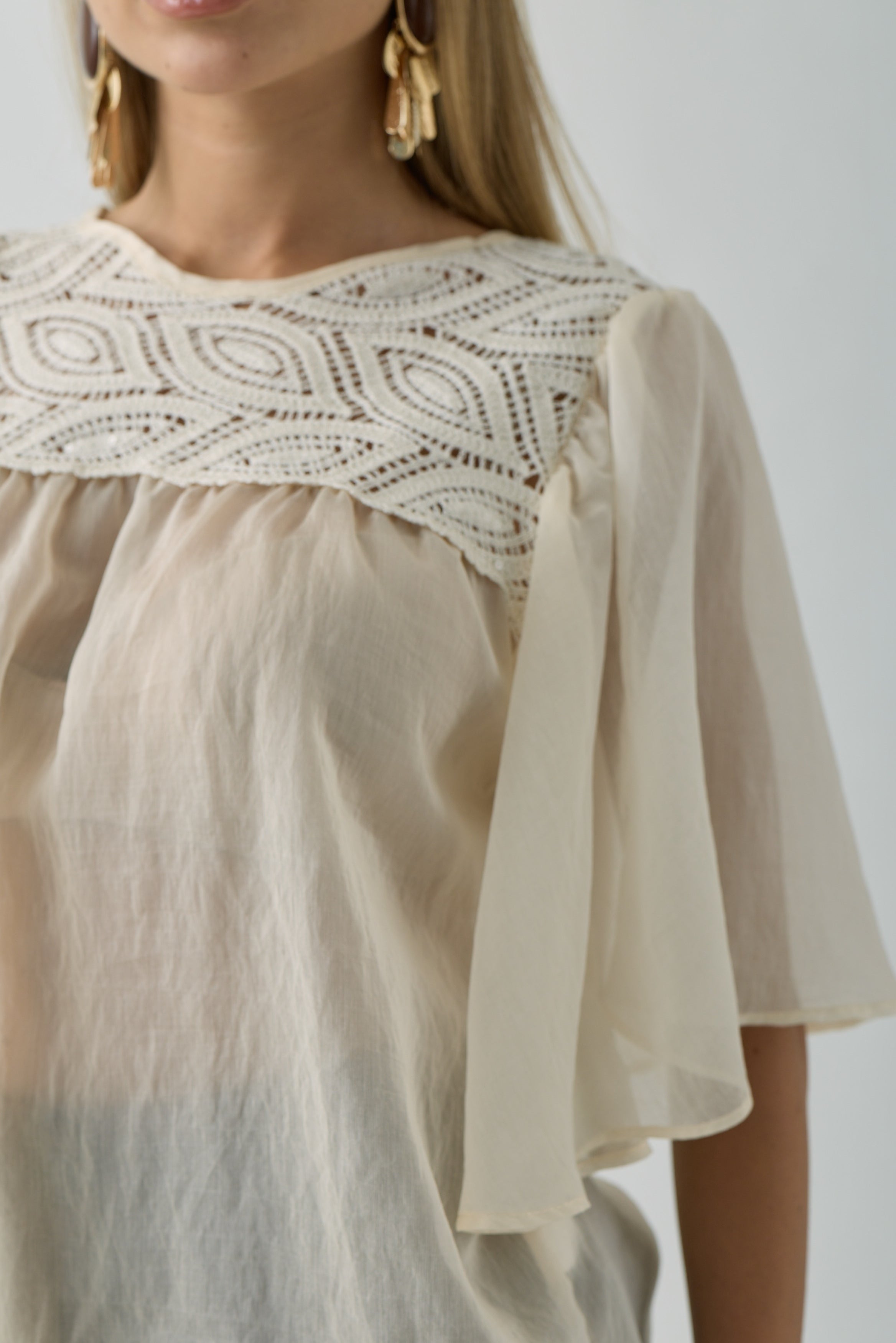 Blusa Maniche Volant beige|Colore:Beige