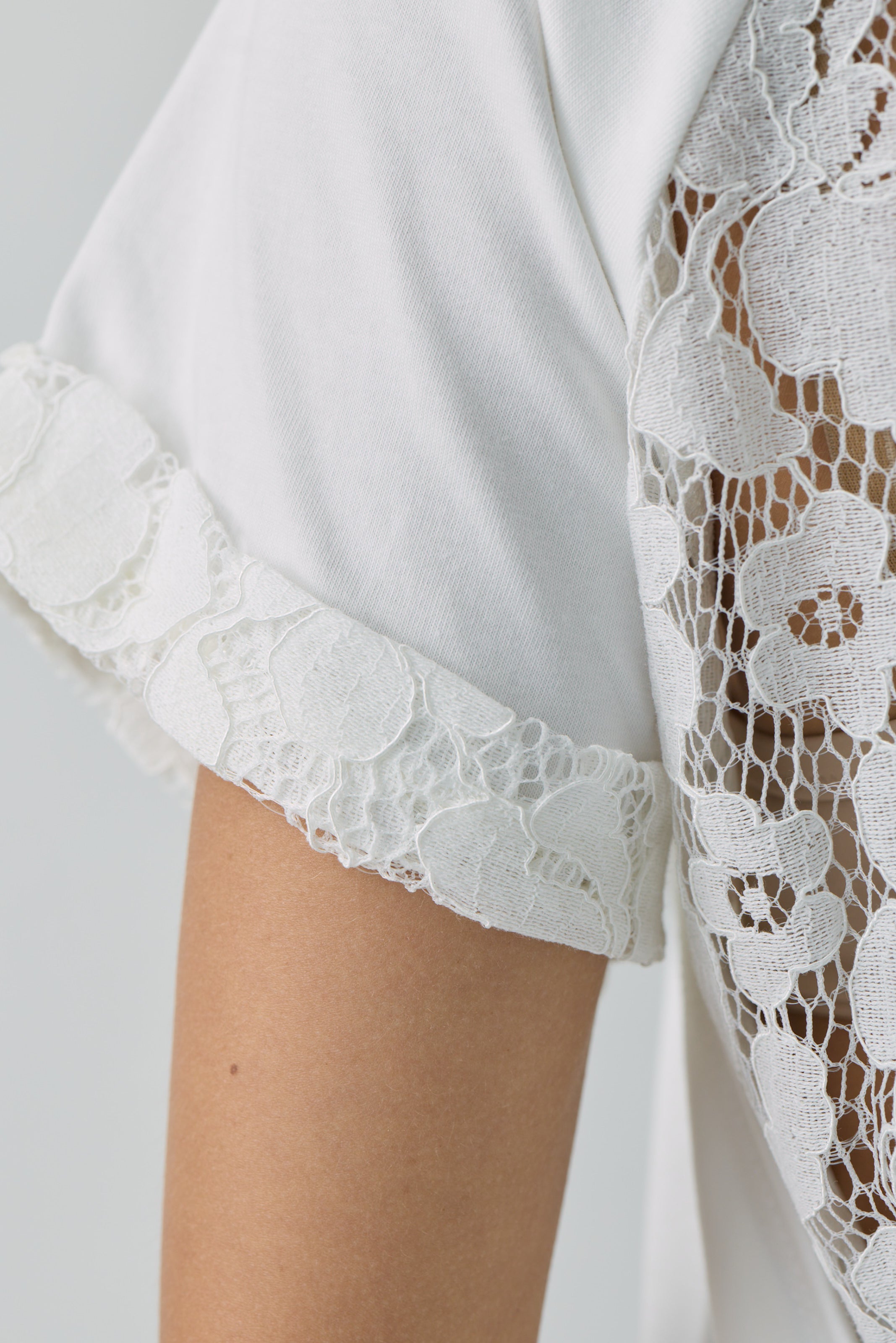 T-Shirt Inserto Pizzo bianco|Colore:Bianco