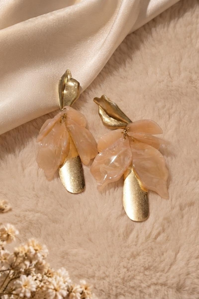 Orecchini Petali beige chiaro|Colore:Beige chiaro