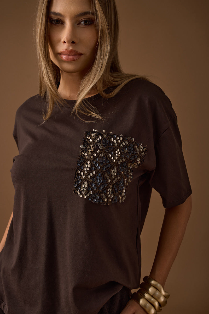 T-Shirt Tasca Paillettes testa di moro|Colore:Testa di moro