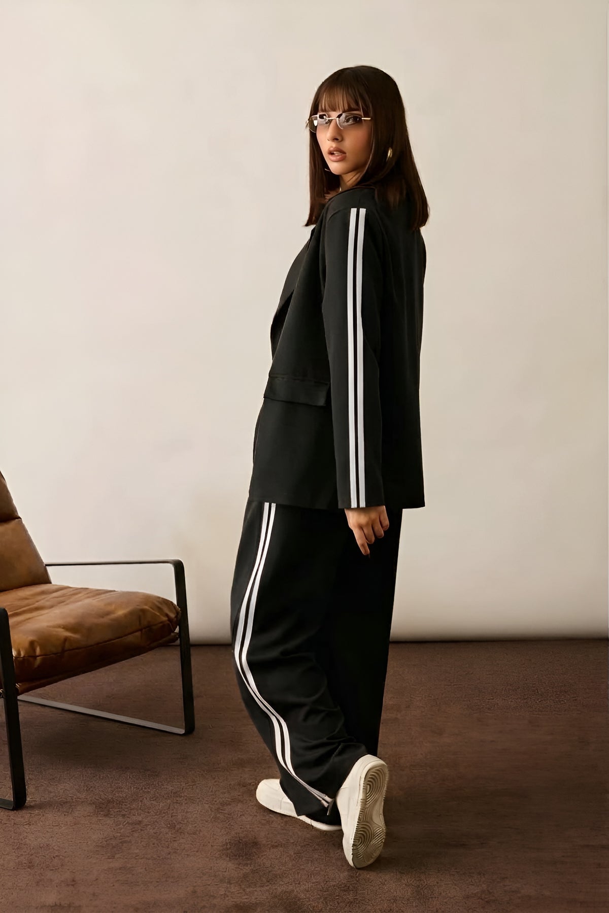 Tailleur Con Bande nero|Colore:Nero
