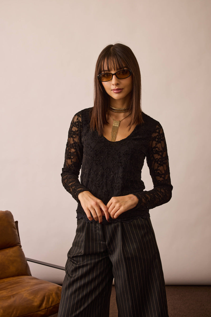 Maglia Scollo V Pizzzo Velour nero|Colore:Nero