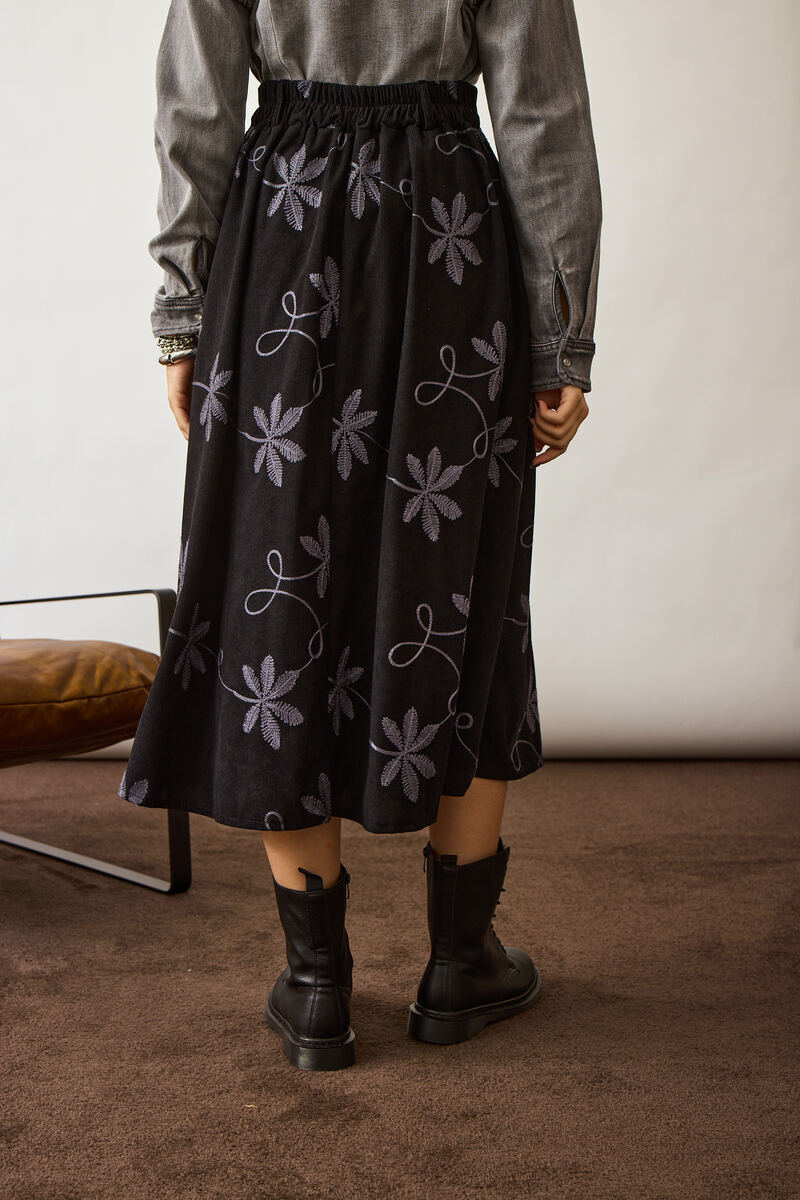 Gonna Coste Fiori nero|Colore:Nero