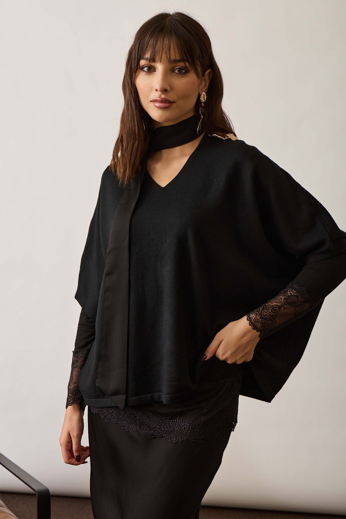 Pull Con Placchetta Dorata Nero|Colore:Nero