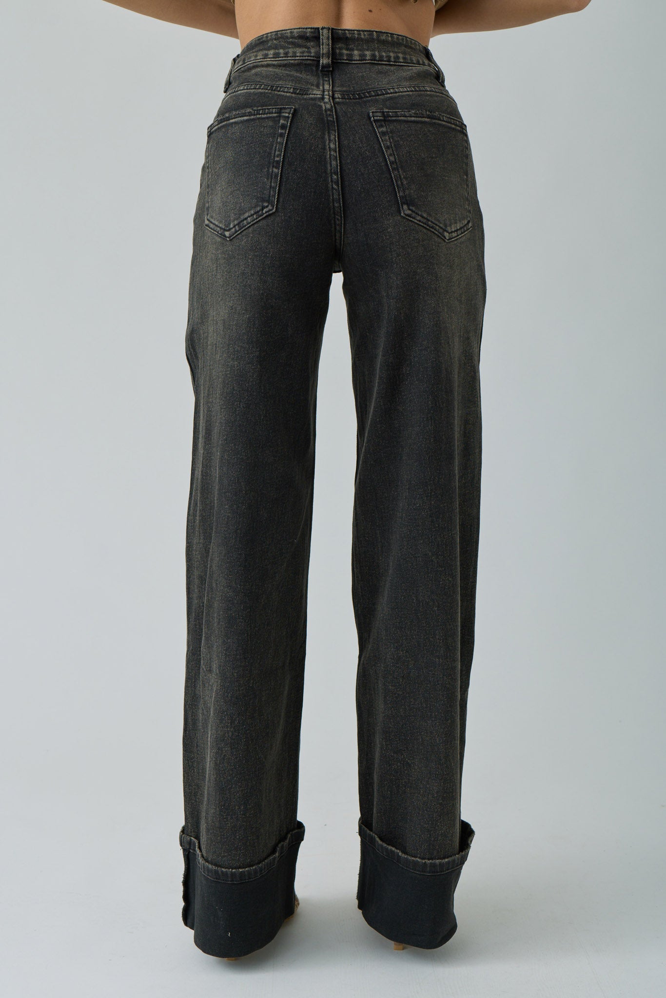 Jeans Con Piegone Denim Nero