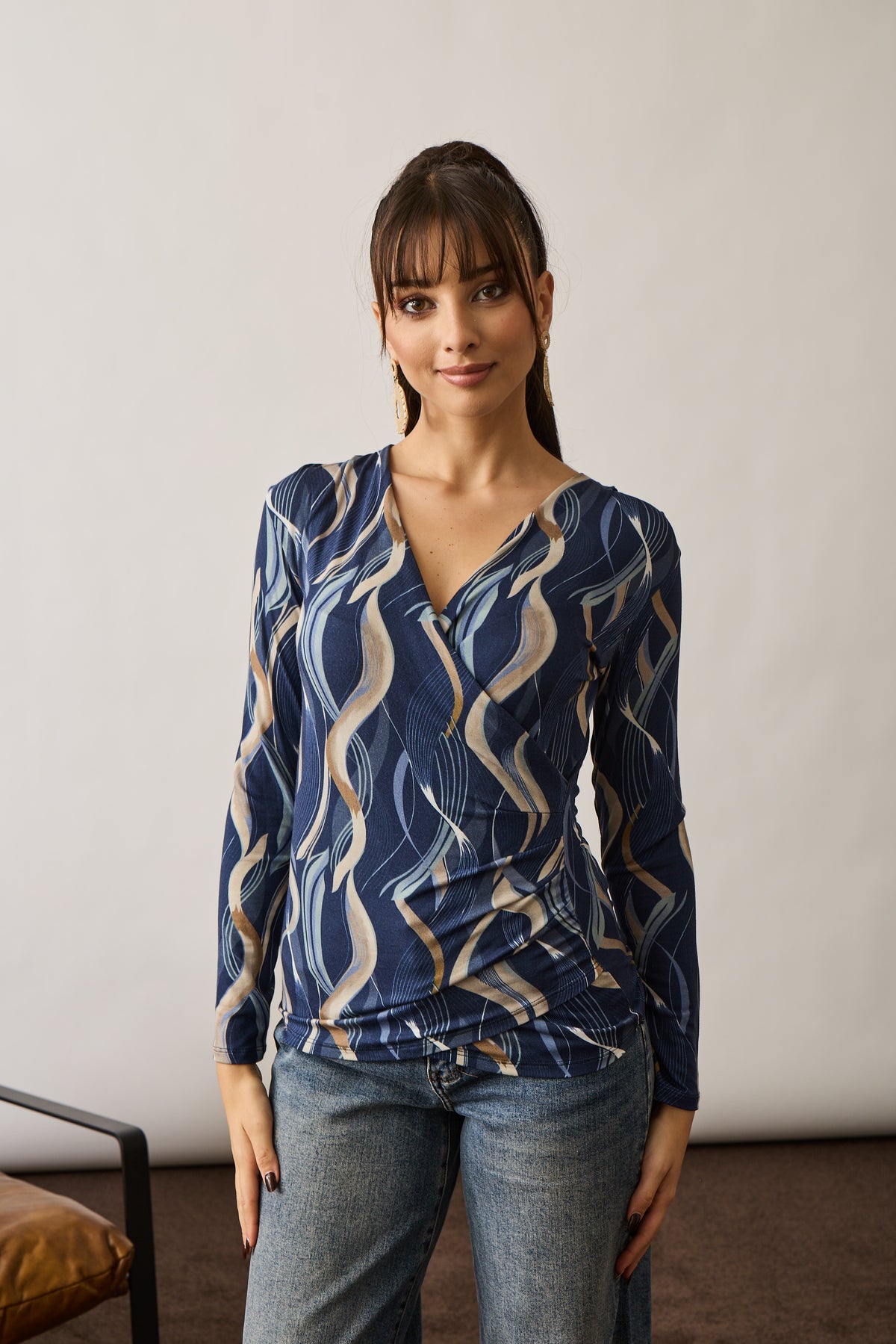 Maglia Incrocio Fantasia Astratta Blu